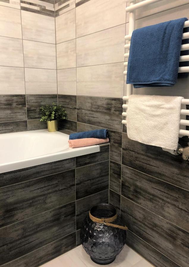 Glamour Apartman 터폴차 외부 사진